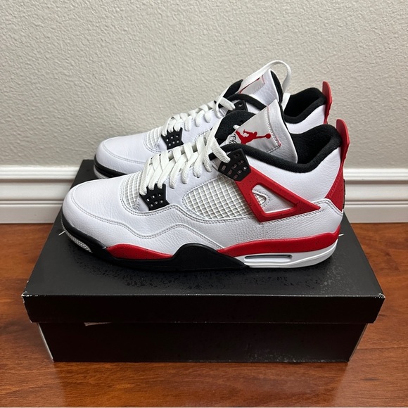 Jordan 4 Retro Red Cement Size 11 - Picture 1 of 10